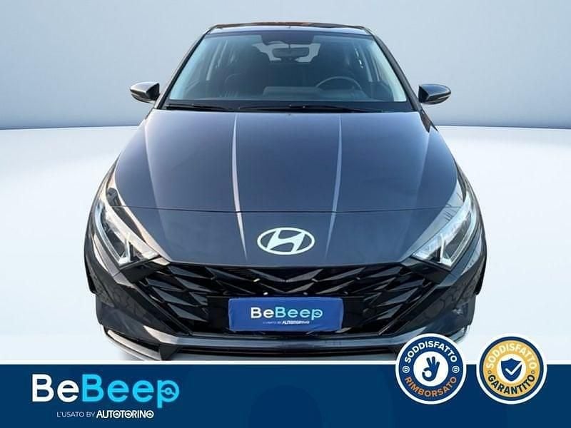 Gebraucht Hyundai i20 100 PS (73 kW) 2024 Grau Van / Kleinbus