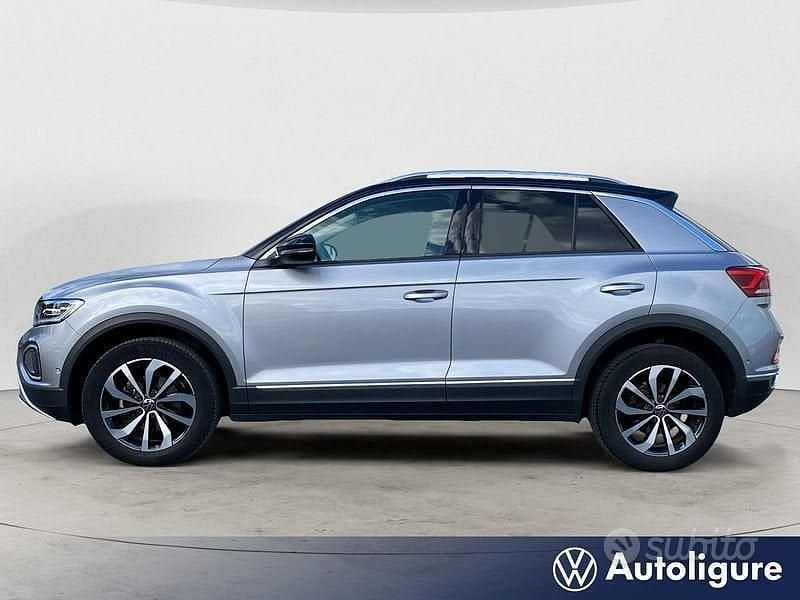 Usata VW T-Roc Style 110 CV (80 kW) 2022 Grigio SUV