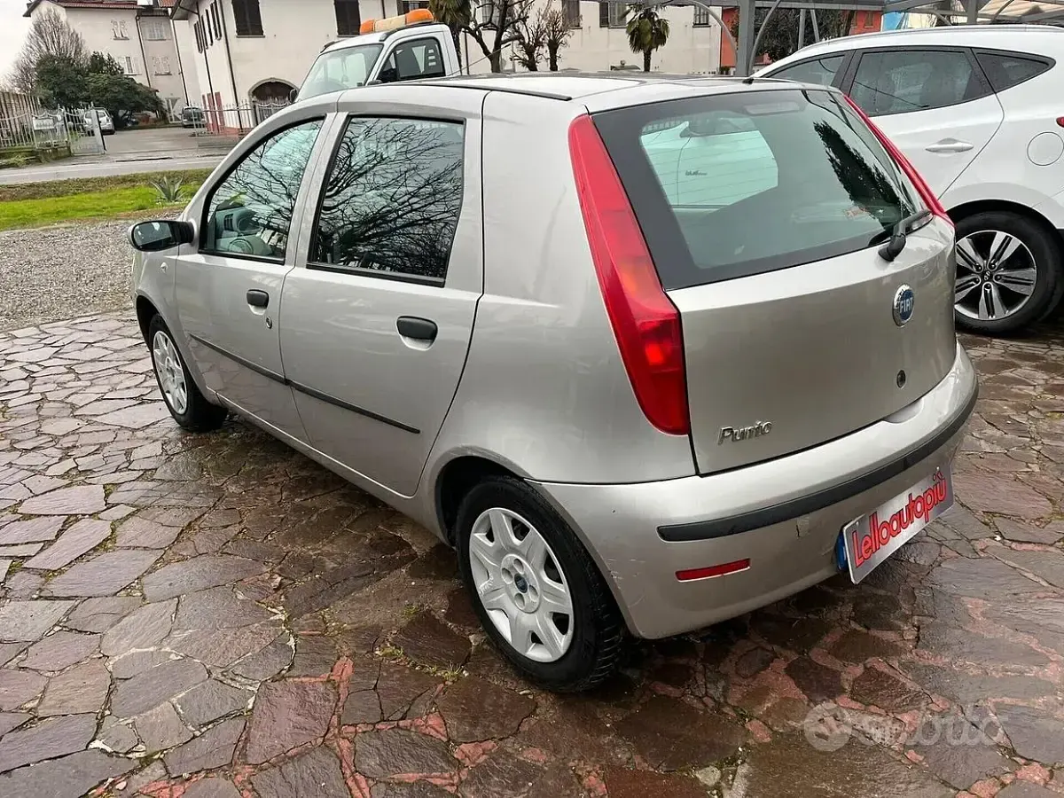 Brugt Fiat Punto Dynamic 60 HK (44 kW) 2004 Grå Hatchback