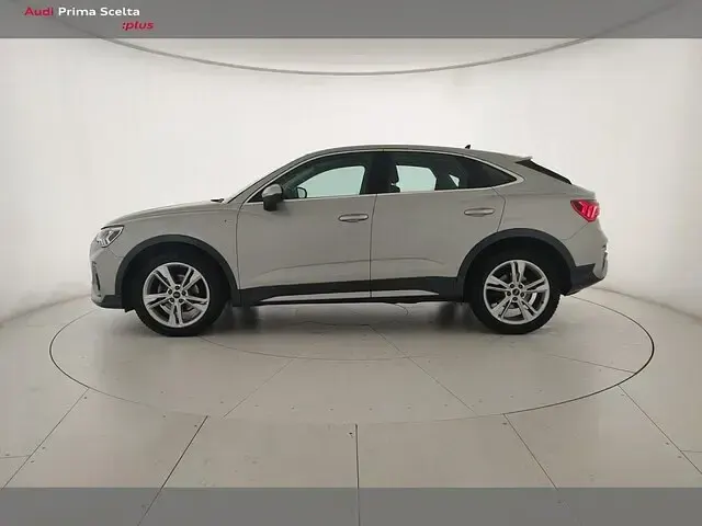 Usata Audi Q3 Sportback S-Line 150 CV (110 kW) 2022 Argento rugiada metallizzato SUV