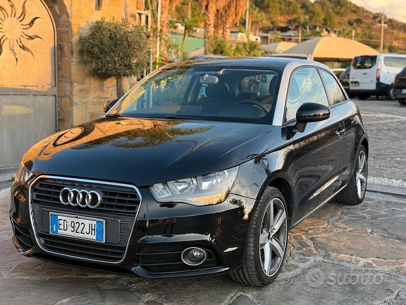 Nero Usata 2010 Audi A1 Ambition Due volumi | 7000 € (Molto cara) - Immagine 1/4