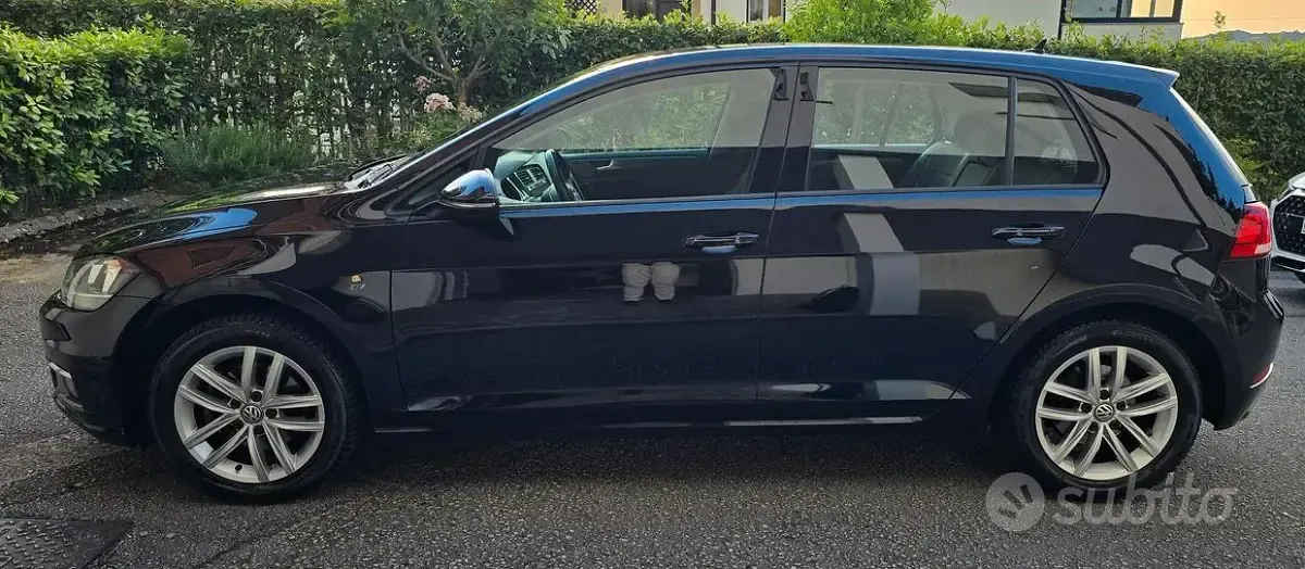 Usata VW Golf VII 115 CV (84 kW) 2018 Nero Utilitaria
