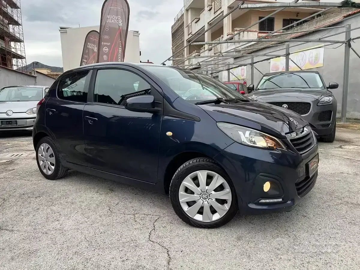 Usata Peugeot 108 Active 82 CV (60 kW) 2016 Bluazzurro Utilitaria