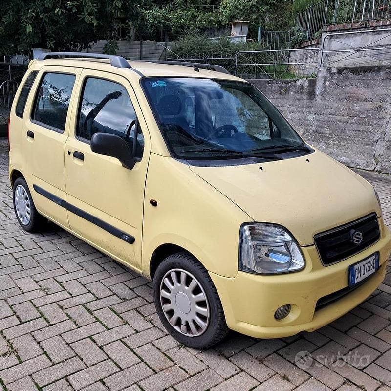 Usata Suzuki Wagon R+ 2004 Giallo Monovolume