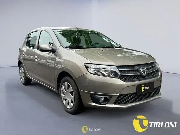 Usata Dacia Sandero Lauréate 75 CV (55 kW) 2014 Utilitaria