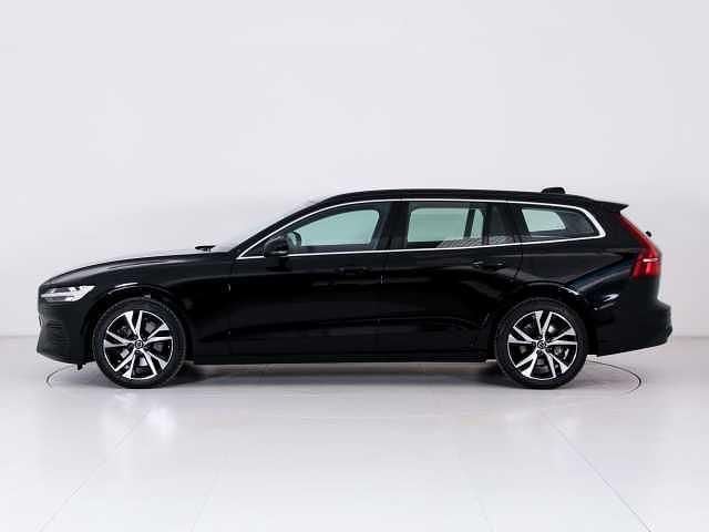 Usata Volvo V60 Core 163 CV (119 kW) 2023 Nero Station wagon