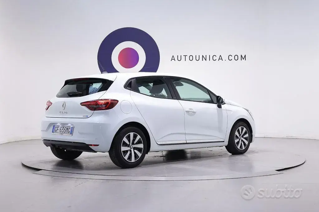 Usata Renault Clio V Zen 91 CV (66 kW) 2021 Bianco Berlina