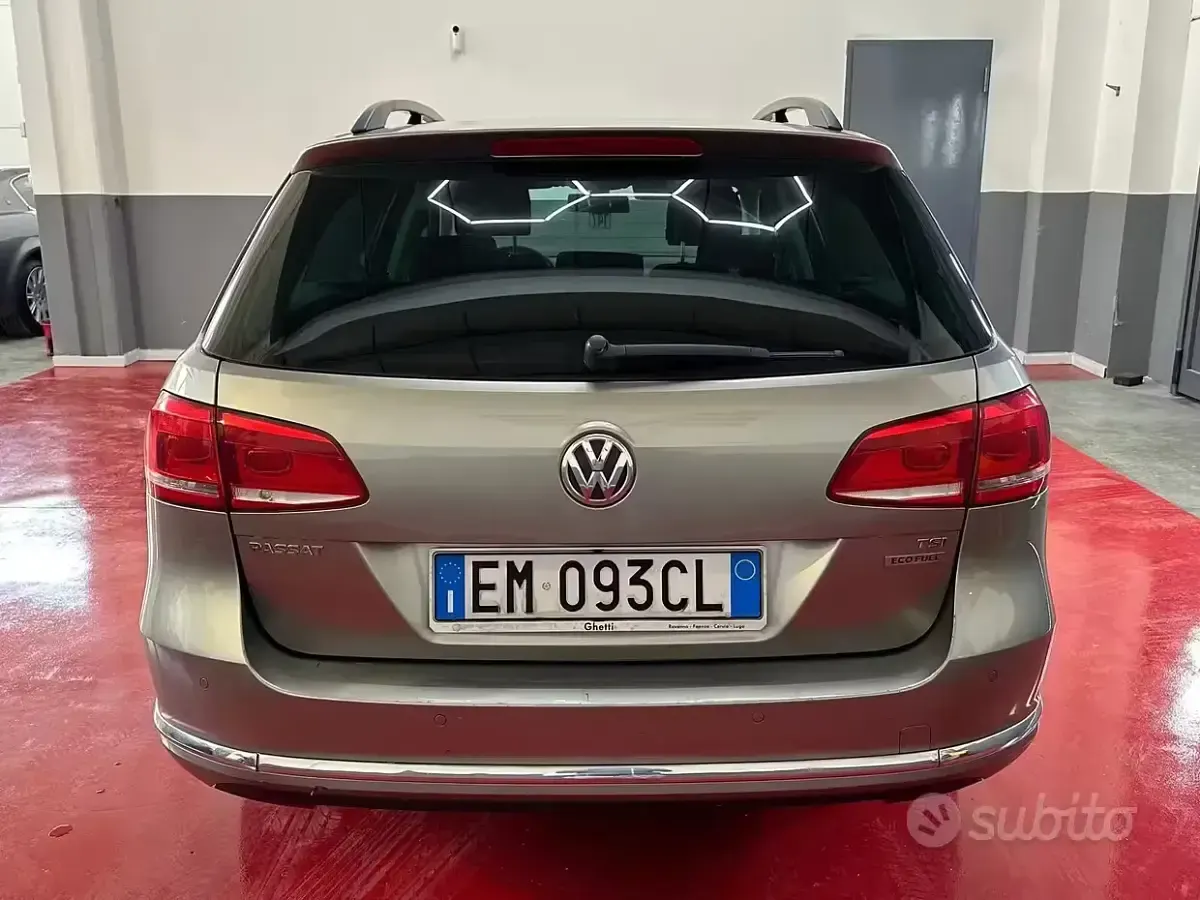 Usata VW Passat Comfortline 150 CV (110 kW) 2012 Grigio Station wagon