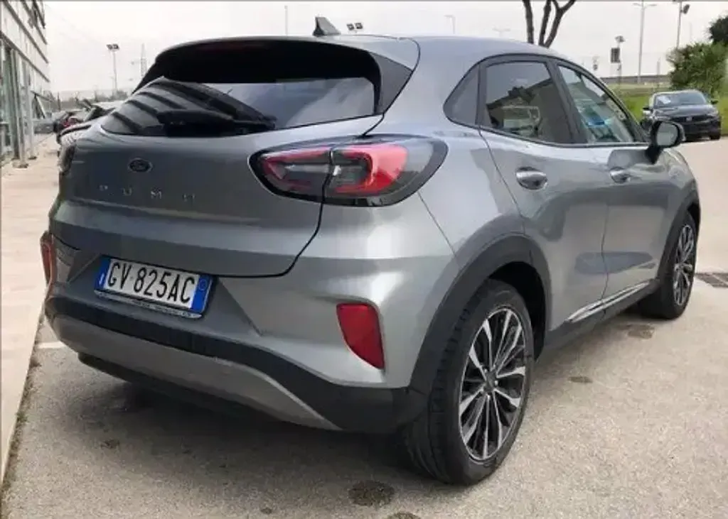 Usata Ford Puma Select 125 CV (91 kW) 2024 Solar yellow (metallizzato) SUV