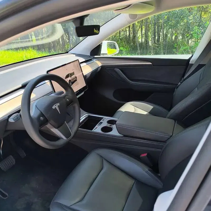 Usata Tesla Model Y RWD 219 kW (299 CV) 2024 Bianco SUV