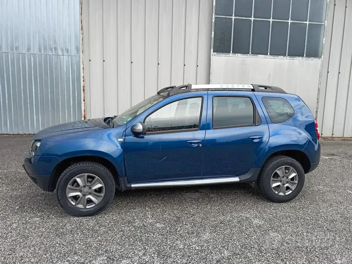 Usata Dacia Duster Lauréate 109 CV (80 kW) 2017 Blu SUV
