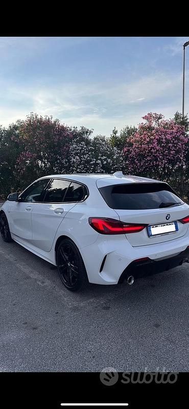 Usata BMW 118 M Sport 150 CV (110 kW) 2021 Bianco Utilitaria