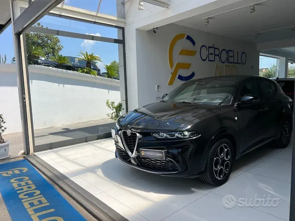 Usata Alfa Romeo Tonale Ti 131 CV (96 kW) 2023 Nero metallizzato SUV