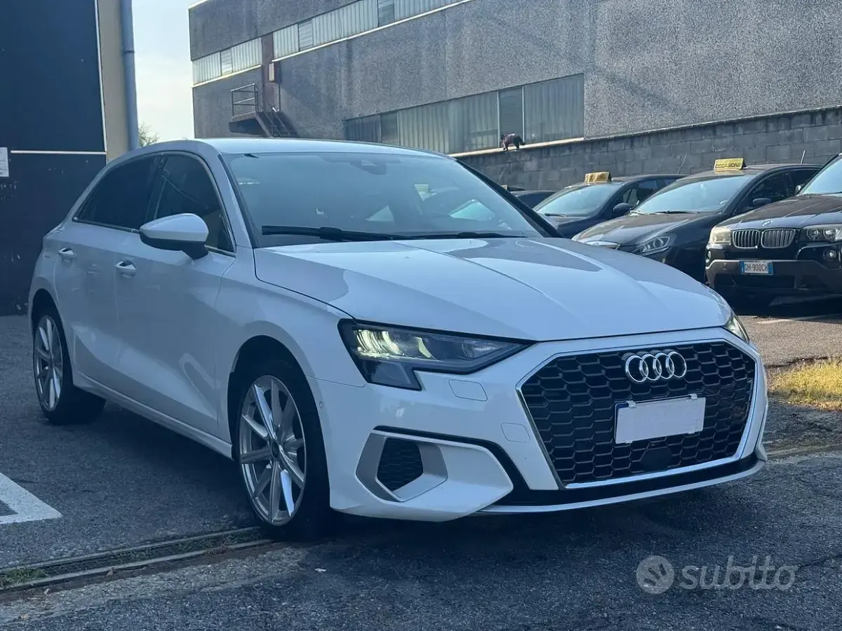 Usata Audi A3 Advanced 116 CV (85 kW) 2022 Bianco Berlina