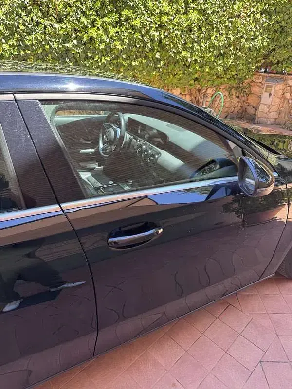 Usata Mercedes A180 Advanced 136 CV (100 kW) 2023 Nero Berlina