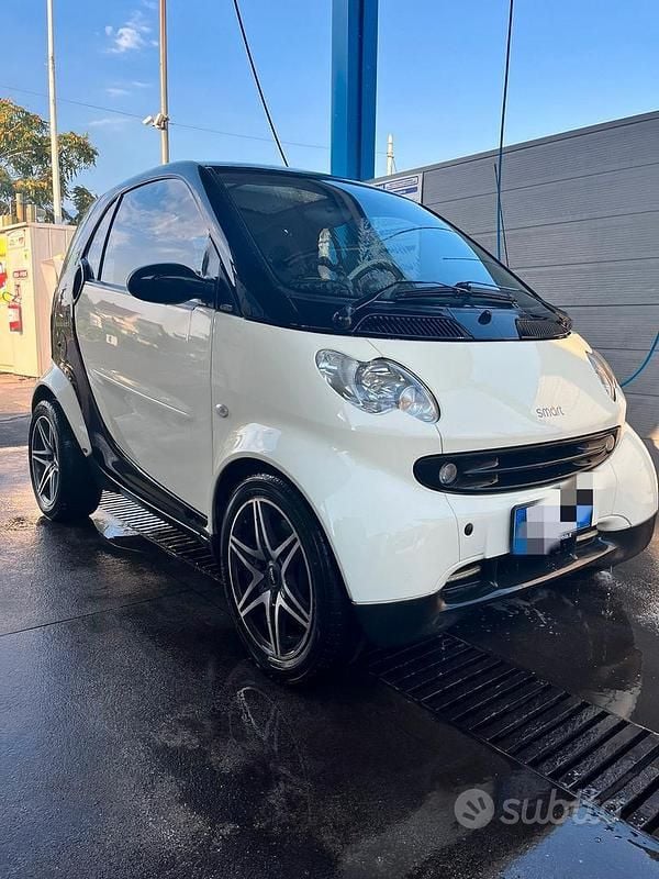 Bianco Usata 2002 Smart ForTwo Coupé Coupé | 3900 € - Immagine 1/4