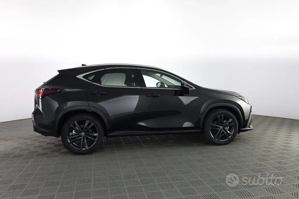 Nuova Lexus NX350h 147 CV (108 kW) 2026 Nero