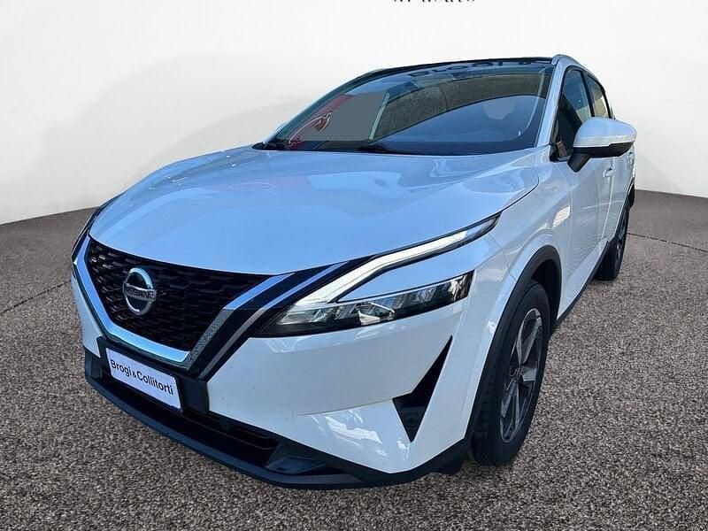 Usata Nissan Qashqai N-Connecta 140 CV (102 kW) 2021 Bianco SUV