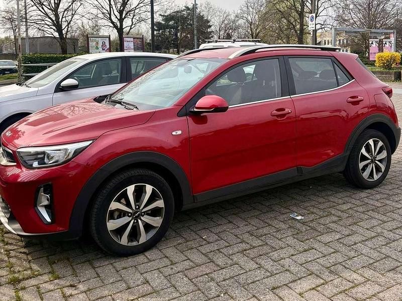 Usata Kia Stonic Style 101 CV (74 kW) 2021 Rosso SUV