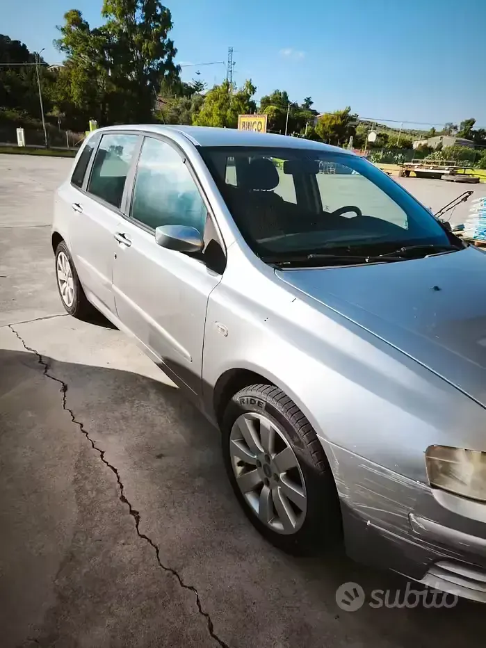 Usata Fiat Stilo 120 CV (88 kW) 2006 Grigio Berlina