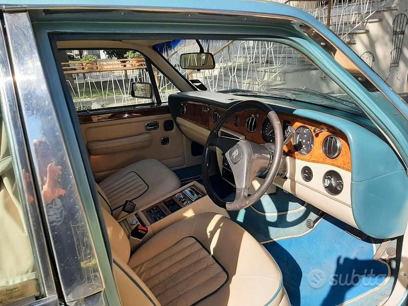 Usata Rolls Royce Silver Spirit 218 CV (160 kW) 1990 Blu Berlina