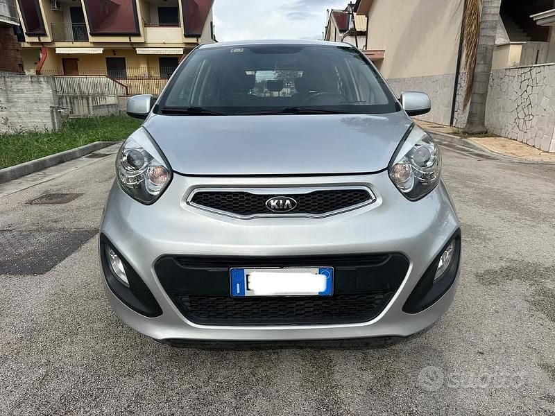 Usata Kia Picanto 66 CV (48 kW) 2015 Grigio Utilitaria