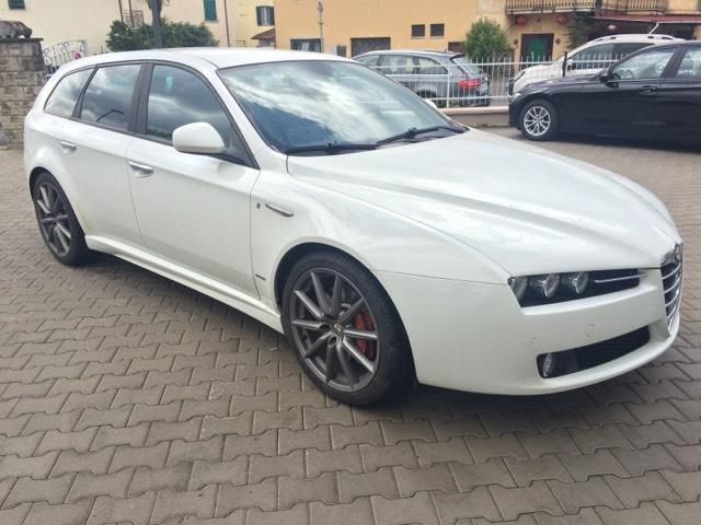 Venduto Alfa Romeo 159 2 0 Jtdm Sport Auto Usate In Vendita