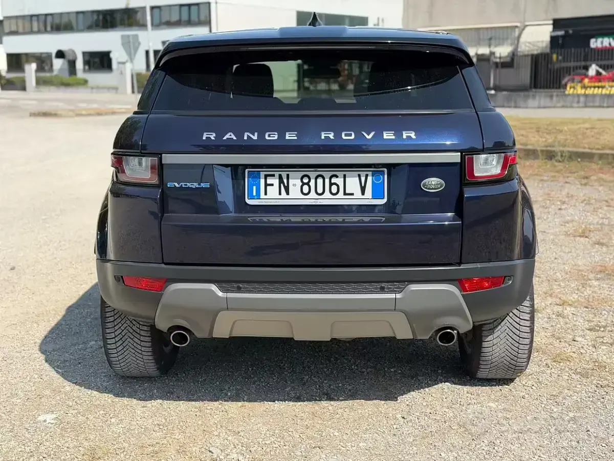 Usata Land Rover Range Rover evoque HSE 150 CV (110 kW) 2018 Bluazzurro SUV