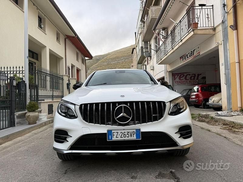 Bianco Usata 2020 Mercedes GLC43 AMG AMG Coupé | 42.000 € (Buon prezzo) - Immagine 1/4