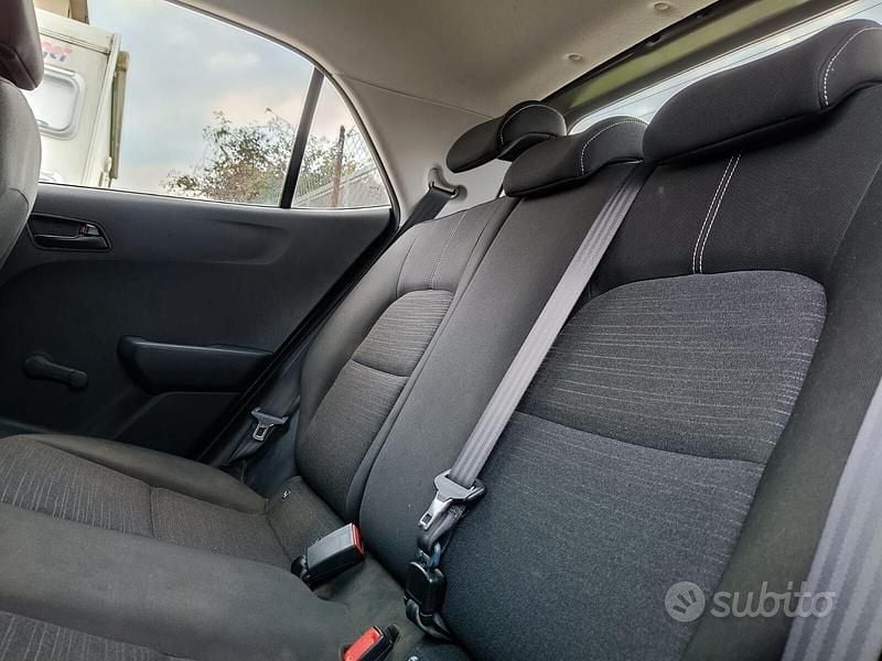 Usata Kia Picanto 2018 Grigio Utilitaria