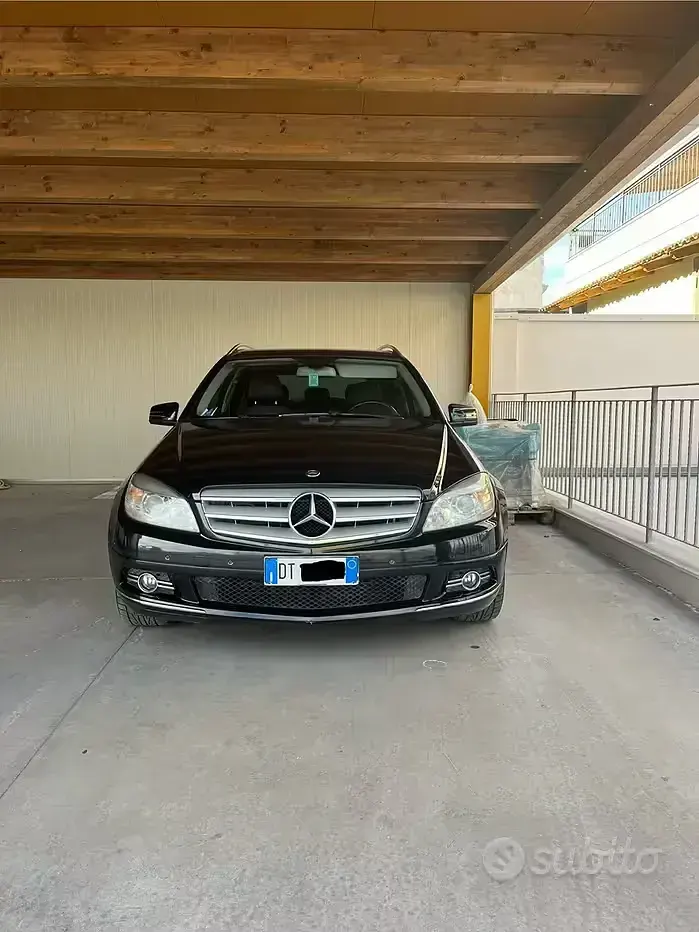 Usata Mercedes C220 170 CV (125 kW) 2009 Berlina