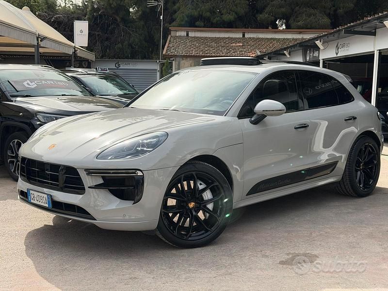 Usata Porsche Macan Turbo 441 CV (324 kW) 2020 Grigio SUV
