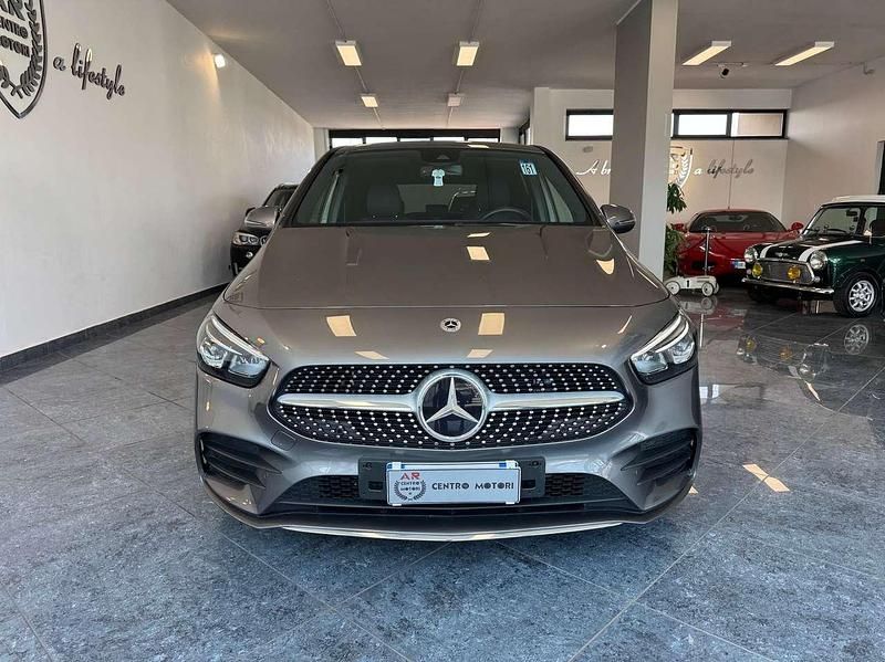 Usata Mercedes B250e Premium 160 CV (117 kW) 2022 Mountain grey Monovolume
