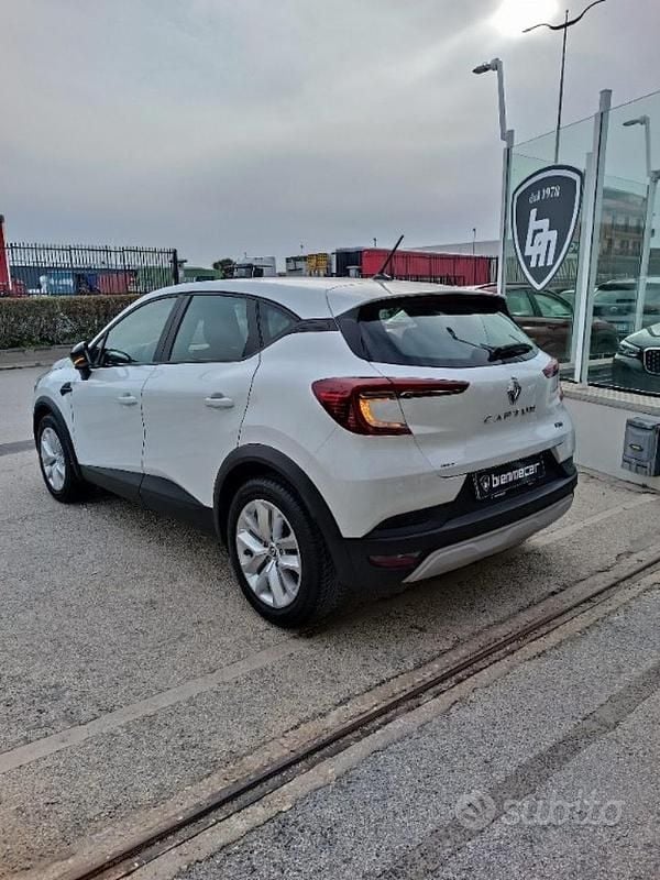 Usata Renault Captur Techno 145 CV (106 kW) 2023 Bianco SUV