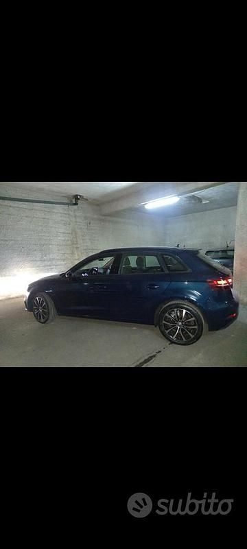 Usata Audi A3 110 CV (80 kW) 2017 Blu Utilitaria