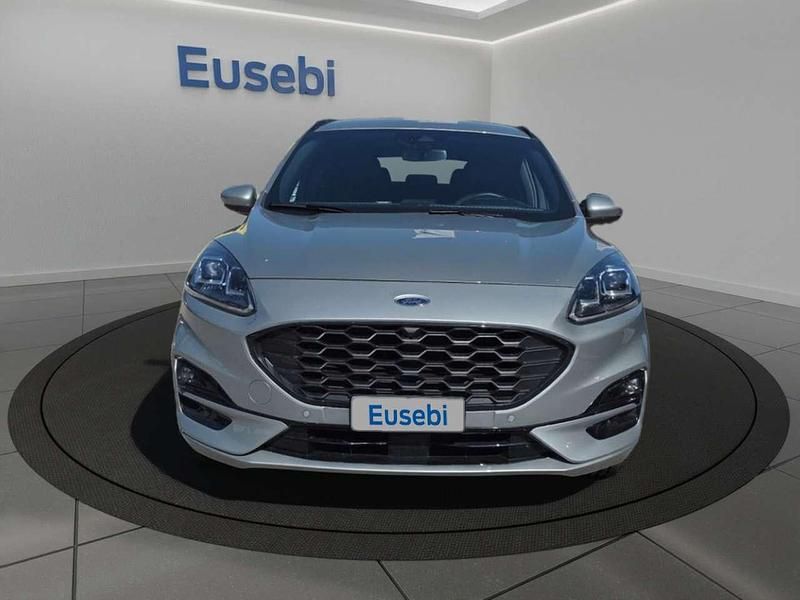 Usata Ford Kuga ST-Line X 152 CV (111 kW) 2023 Solar silver SUV