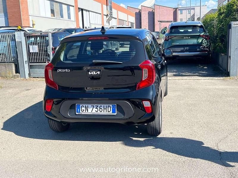 Usata Kia Picanto Urban 65 CV (47 kW) 2023 Nero Utilitaria
