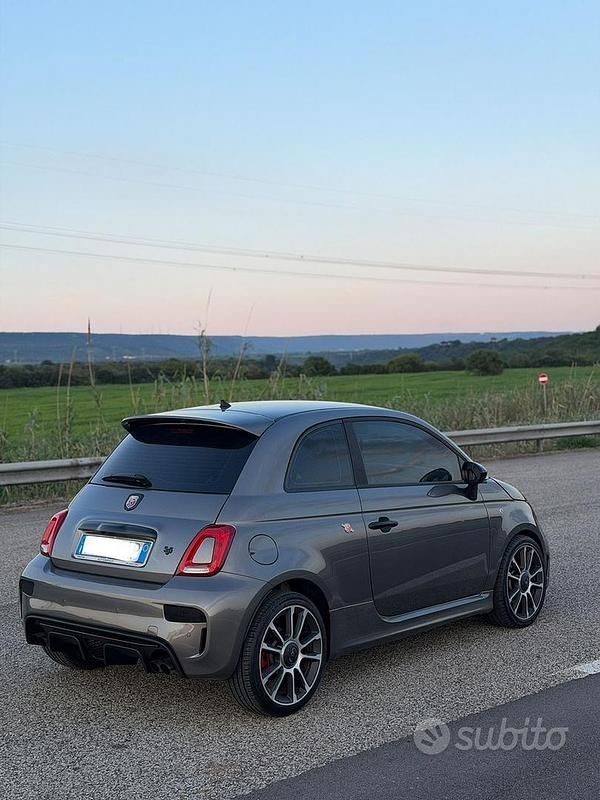 Usado Fiat 500 Abarth 140 CV (102 kW) 2015 Gris Coupe
