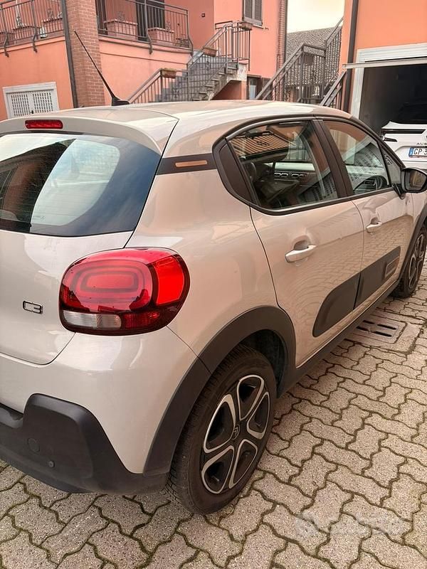 Usata Citroën C3 83 CV (61 kW) 2022 Grigio Berlina