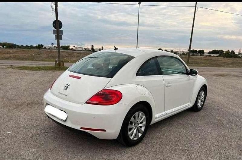 Usata VW Beetle Design 105 CV (77 kW) 2012 Utilitaria