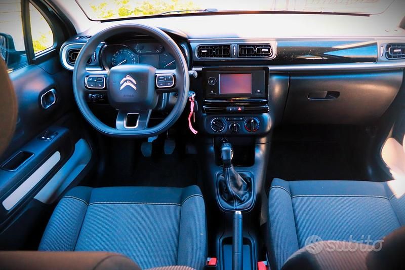 Usata Citroën C3 PureTech 82 CV (60 kW) 2024 Nero Berlina