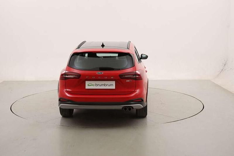 Usata Ford Focus Active 125 CV (91 kW) 2022 Rosso Station wagon