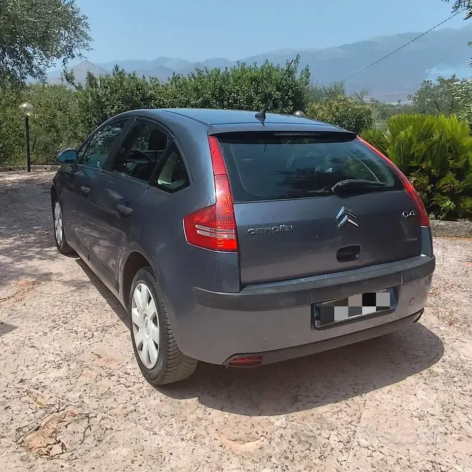 Usata Citroën C4 90 CV (66 kW) 2005 Grigio Berlina