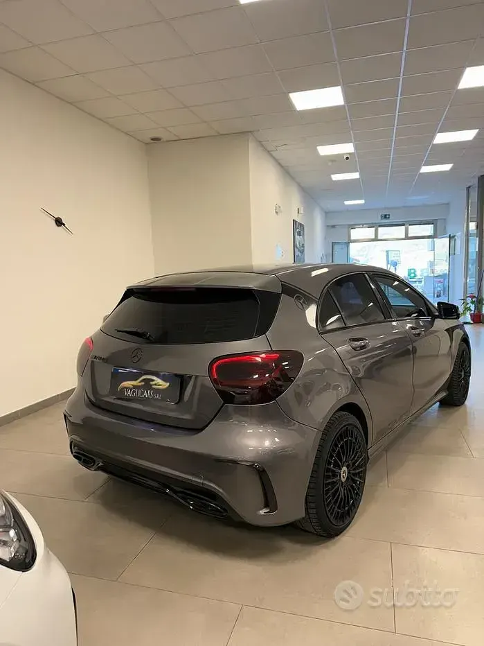 Usata Mercedes A160 Premium 90 CV (66 kW) 2018 Grigio Utilitaria