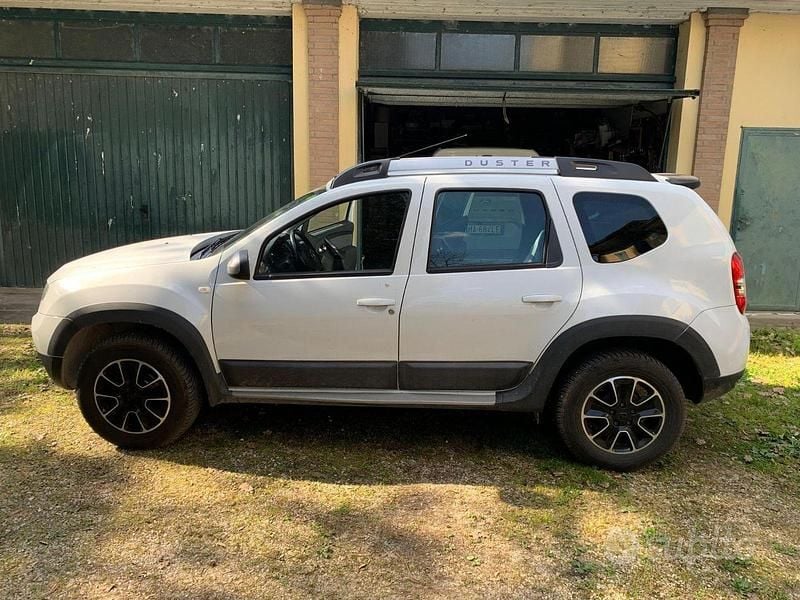 Usata Dacia Duster 110 CV (80 kW) 2016 Bianco SUV