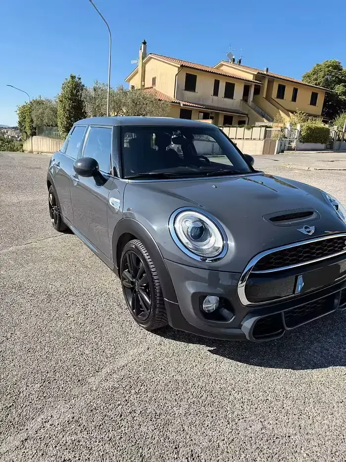 Usata Mini Cooper 170 CV (125 kW) 2017 Grigio Utilitaria