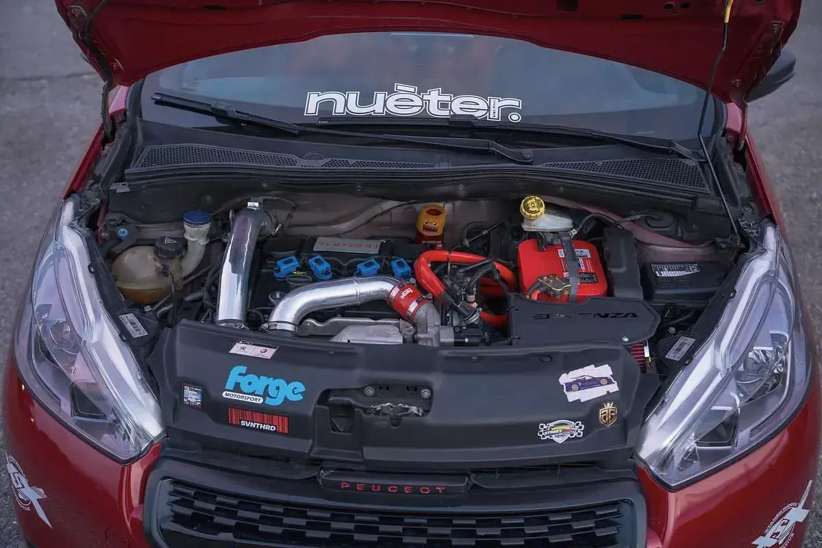 Usata Peugeot 208 GTi 200 CV (147 kW) 2014 Utilitaria