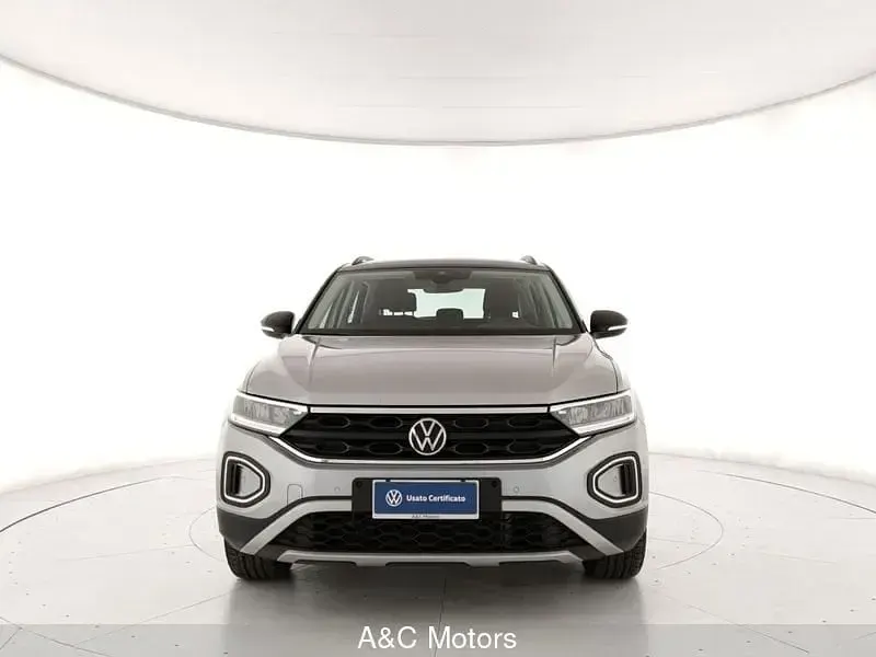 Usata VW T-Roc Life 116 CV (85 kW) 2025 Argento SUV