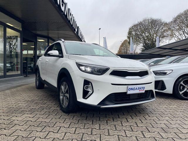 Nuova Kia Stonic Style 81 CV (59 kW) 2025 Bianco SUV