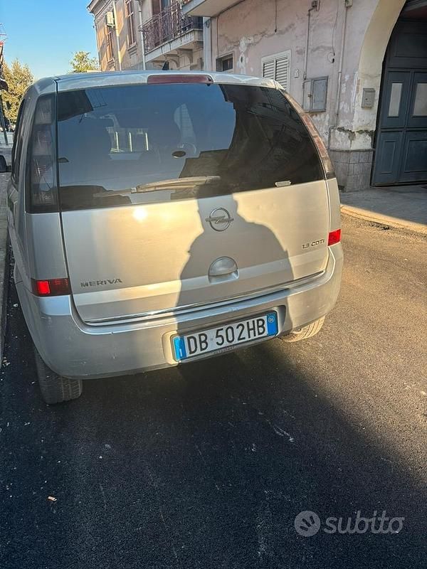 Usata Opel Meriva 2006 Grigio Monovolume